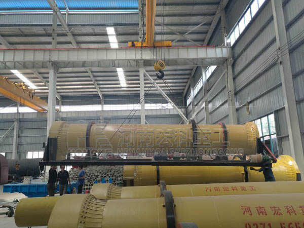 駐馬店西平的客戶，您采購(gòu)的豬糞烘干機(jī)已發(fā)出，請(qǐng)查收